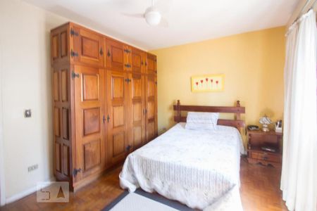 Suíte de casa à venda com 3 quartos, 192m² em Jardim das Acácias, São Paulo