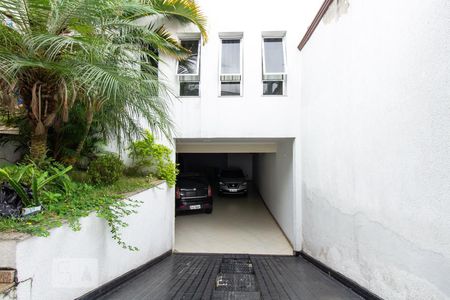 Casa para alugar com 350m², 3 quartos e 6 vagasGaragem
