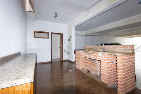 Casa para alugar com 350m², 3 quartos e 6 vagasChurrasqueira