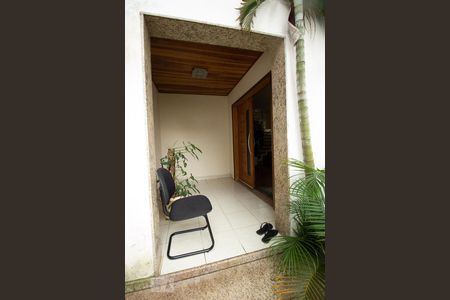 Casa para alugar com 350m², 3 quartos e 6 vagasEntrada