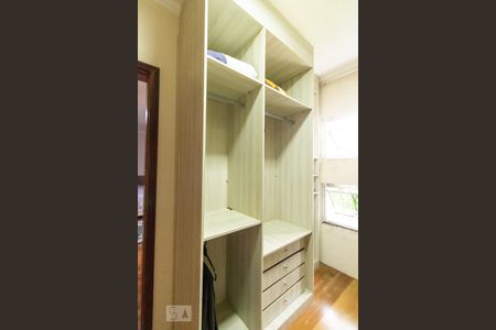 Casa para alugar com 350m², 3 quartos e 6 vagasCloset do quarto