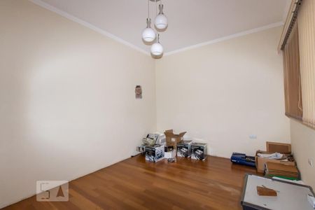 Casa para alugar com 350m², 3 quartos e 6 vagasEscritório