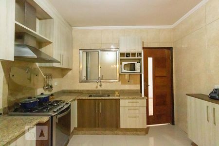 Casa para alugar com 350m², 3 quartos e 6 vagasCozinha