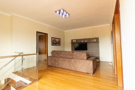 Sala de TV de casa para alugar com 3 quartos, 350m² em Vila Progresso (zona Leste), São Paulo