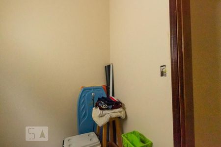 Casa para alugar com 350m², 3 quartos e 6 vagasEscritório