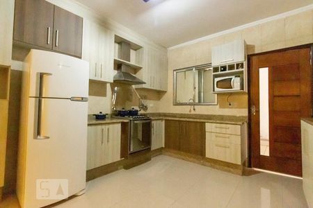 Casa para alugar com 350m², 3 quartos e 6 vagasCozinha