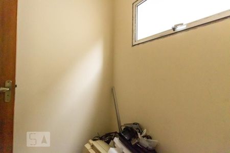 Casa para alugar com 350m², 3 quartos e 6 vagasEscritório