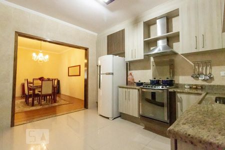 Casa para alugar com 350m², 3 quartos e 6 vagasCozinha