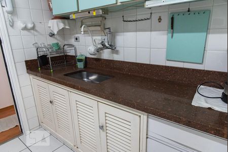 Apartamento à venda com 90m², 3 quartos e 2 vagas Apartamento à venda com 90m², 3 quartos e 2 vagasPia