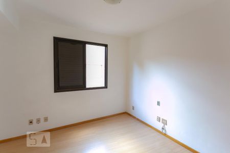 Apartamento para alugar com 138m², 4 quartos e 2 vagas Apartamento para alugar com 138m², 4 quartos e 2 vagasQuarto 2