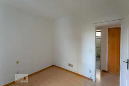 Apartamento para alugar com 138m², 4 quartos e 2 vagas Apartamento para alugar com 138m², 4 quartos e 2 vagasQuarto 3