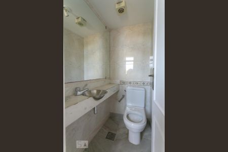 Apartamento para alugar com 138m², 4 quartos e 2 vagas Apartamento para alugar com 138m², 4 quartos e 2 vagasLavabo
