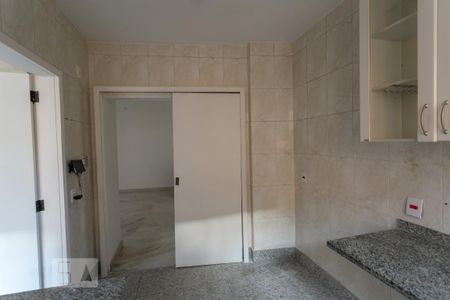 Apartamento para alugar com 138m², 4 quartos e 2 vagas Apartamento para alugar com 138m², 4 quartos e 2 vagasCozinha