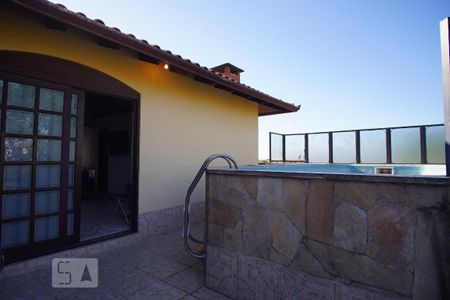 Casa à venda com 237m², 3 quartos e 2 vagasCobertura