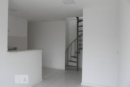 Sala de apartamento à venda com 2 quartos, 110m² em Recreio dos Bandeirantes, Rio de Janeiro