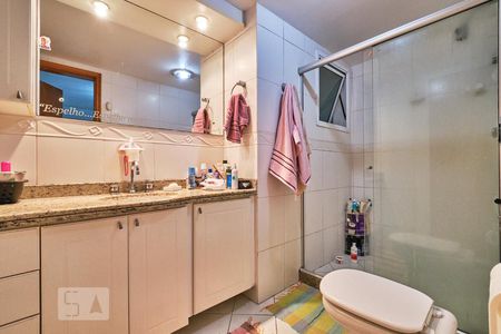 Apartamento à venda com 157m², 3 quartos e 2 vagas Apartamento à venda com 157m², 3 quartos e 2 vagasBanheiro Suíte 1