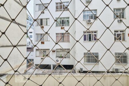 Apartamento à venda com 157m², 3 quartos e 2 vagas Apartamento à venda com 157m², 3 quartos e 2 vagasQuarto de Serviço Vista