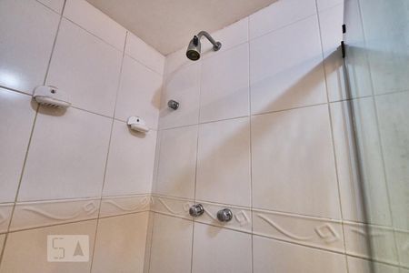 Apartamento à venda com 157m², 3 quartos e 2 vagas Apartamento à venda com 157m², 3 quartos e 2 vagasBanheiro Suíte 1