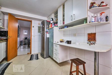 Apartamento à venda com 157m², 3 quartos e 2 vagas Apartamento à venda com 157m², 3 quartos e 2 vagasCozinha