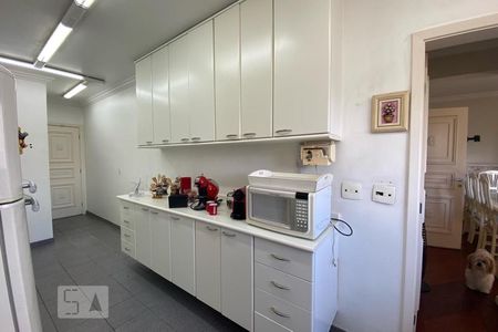 Apartamento à venda com 173m², 3 quartos e 3 vagas Apartamento à venda com 173m², 3 quartos e 3 vagasCozinha