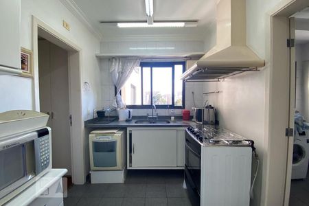 Apartamento à venda com 173m², 3 quartos e 3 vagasCozinha