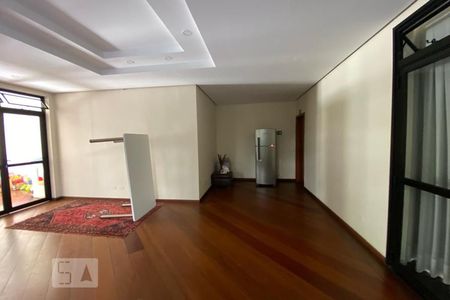 Apartamento à venda com 173m², 3 quartos e 3 vagas Apartamento à venda com 173m², 3 quartos e 3 vagasÁrea comum - Salão de festas