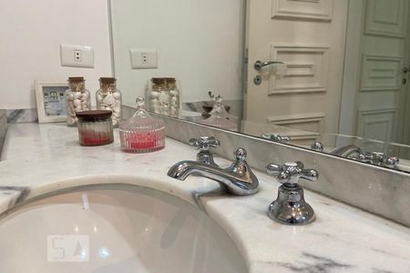 Apartamento à venda com 173m², 3 quartos e 3 vagas Apartamento à venda com 173m², 3 quartos e 3 vagasBanheiro - Torneira