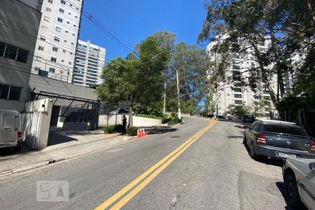Apartamento à venda com 173m², 3 quartos e 3 vagas Apartamento à venda com 173m², 3 quartos e 3 vagasVista da Rua