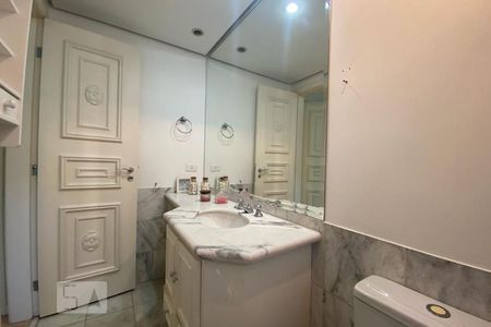 Apartamento à venda com 173m², 3 quartos e 3 vagas Apartamento à venda com 173m², 3 quartos e 3 vagasBanheiro da Suíte 2