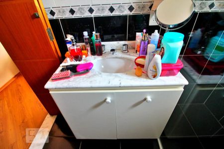 Casa à venda com 256m², 3 quartos e 5 vagasBanheiro da Suíte 2