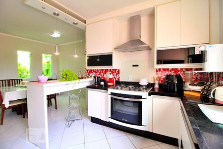 Casa à venda com 256m², 3 quartos e 5 vagasCozinha