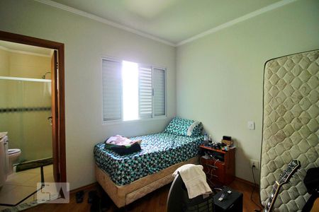 Casa à venda com 256m², 3 quartos e 5 vagasSuíte 3