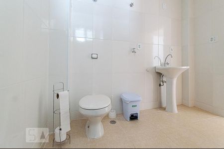 Banheiro de kitnet/studio à venda com 1 quarto, 48m² em Vila Buarque, São Paulo