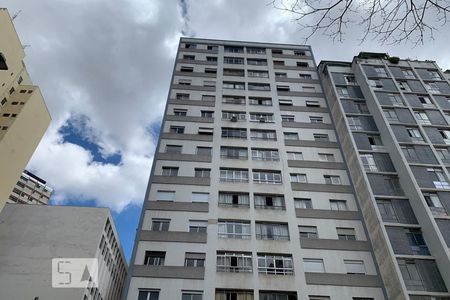 Studio à venda com 48m², 1 quarto e sem vaga Studio à venda com 48m², 1 quarto e sem vagaFachada