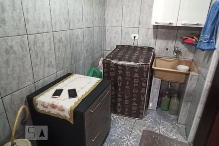 Casa à venda com 180m², 5 quartos e 2 vagas Casa à venda com 180m², 5 quartos e 2 vagasDetalhe da area de serviço 1