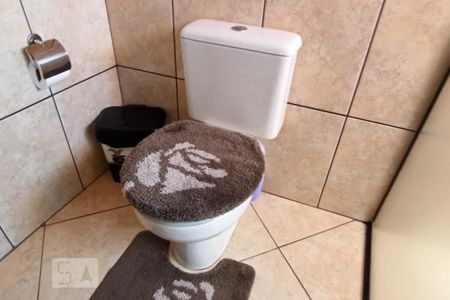 Casa à venda com 180m², 5 quartos e 2 vagas Casa à venda com 180m², 5 quartos e 2 vagasBanheiro 3