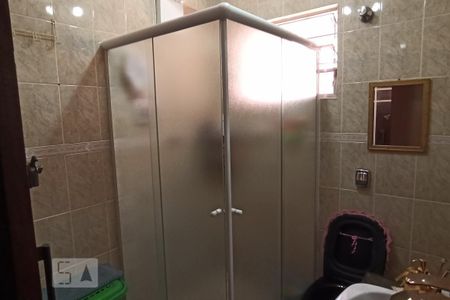 Casa à venda com 180m², 5 quartos e 2 vagas Casa à venda com 180m², 5 quartos e 2 vagasBanheiro