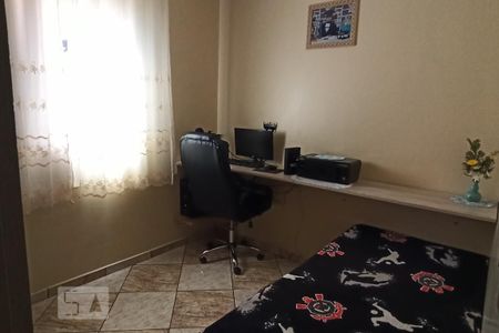 Casa à venda com 180m², 5 quartos e 2 vagas Casa à venda com 180m², 5 quartos e 2 vagasQuarto 4