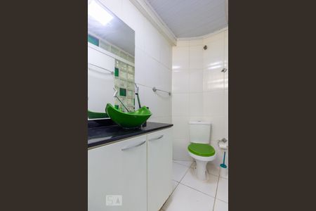 Banheiro de kitnet/studio para alugar com 1 quarto, 32m² em República, São Paulo