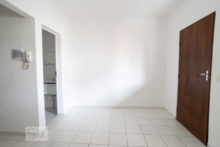 Sala de kitnet/studio para alugar com 1 quarto, 30m² em Alto do Pari, São Paulo