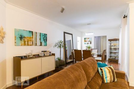 Sala de casa à venda com 4 quartos, 220m² em Vila Nogueira, Campinas