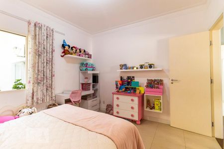 Casa à venda com 220m², 4 quartos e 3 vagasQuarto 3