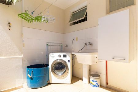 Casa à venda com 220m², 4 quartos e 3 vagasÁrea de serviço