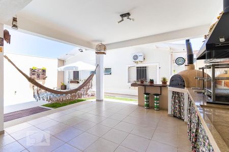 Casa à venda com 220m², 4 quartos e 3 vagasEspaço gourmet