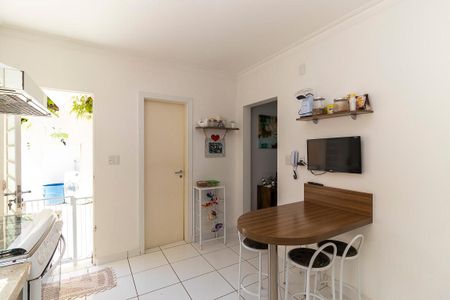 Casa à venda com 220m², 4 quartos e 3 vagasCozinha