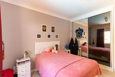 Casa à venda com 220m², 4 quartos e 3 vagasQuarto 2 - Suíte 2