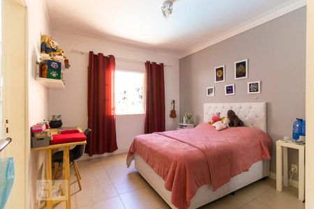 Casa à venda com 220m², 4 quartos e 3 vagasQuarto 2 - Suíte 2