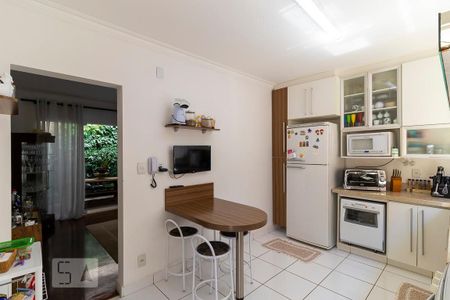 Casa à venda com 220m², 4 quartos e 3 vagasCozinha