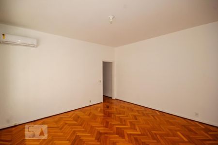 Apartamento para alugar com 100m², 3 quartos e 1 vaga Apartamento para alugar com 100m², 3 quartos e 1 vagaSala