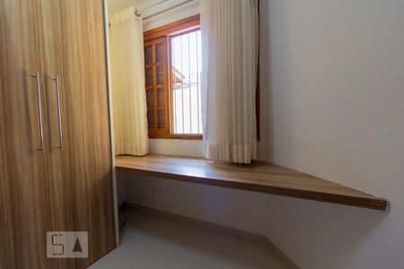Casa de condomínio para alugar com 126m², 3 quartos e 2 vagas Casa de condomínio para alugar com 126m², 3 quartos e 2 vagasQuarto 2 Closet